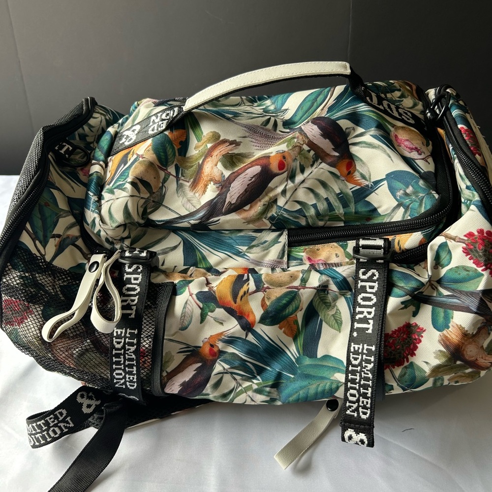 SDTAME Limited Edition Gym Duffle Bag Backpack Perfect for traveling or the gym